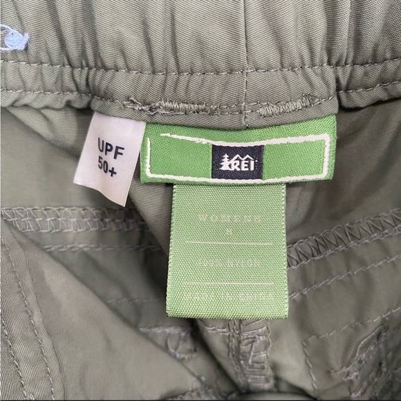 REI | Army Green Convertible Hiking Pants, Size Medium - Picture 7 of 11